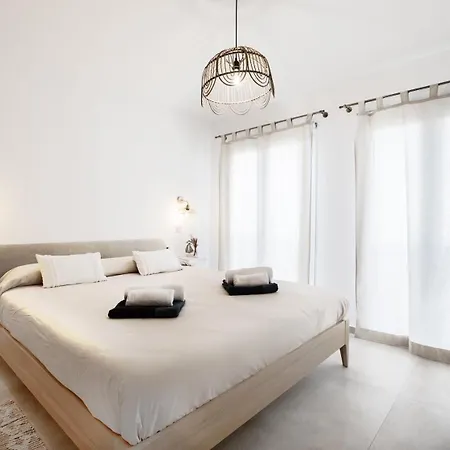 Amura House