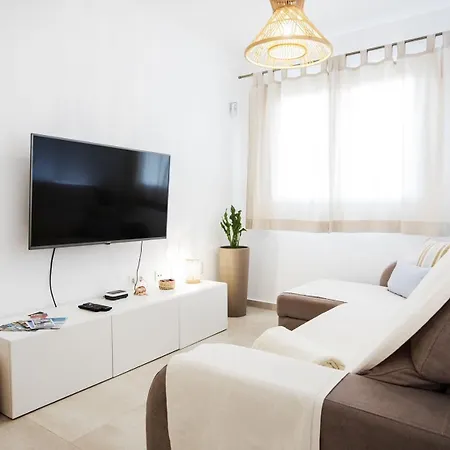 Holiday home Amura House *